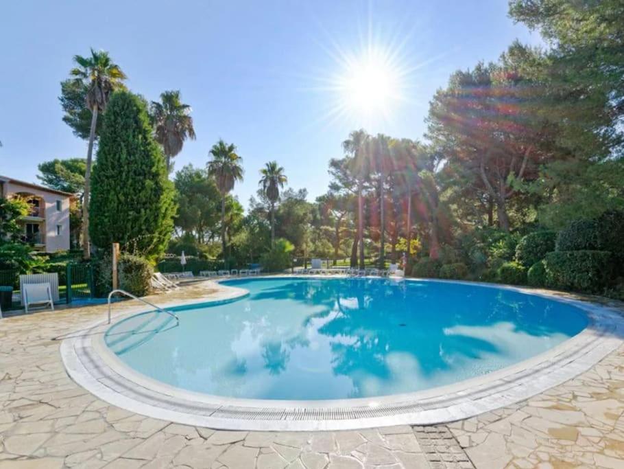Superbe 50m De La En Bord De Appartement