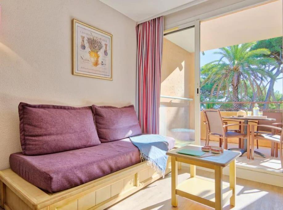 Superbe 50m De La En Bord De Appartement Hyères